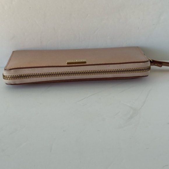 Kate Spade NWOT Rose Gold Zip Around Leather Wallet - Picture 4 of 9